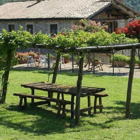 Plush Holiday In With Swimming Pool Сasa de vacaciones