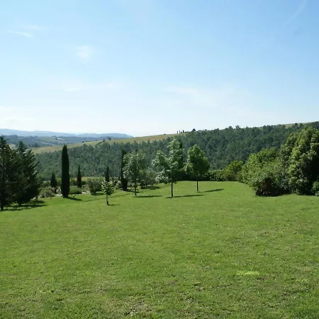 Plush Holiday In With Swimming Pool Сasa de vacaciones
