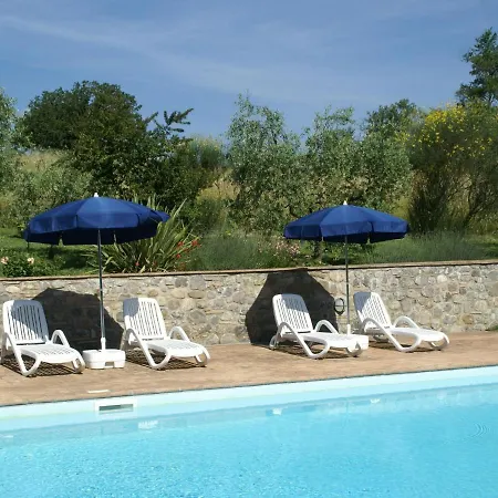 Plush Holiday In With Swimming Pool Сasa de vacaciones